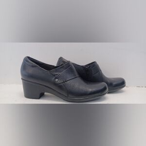 Clarks Women's Black Leather Genette Frolic Loafer Side Zip Dress Shoe SizeUS7.5